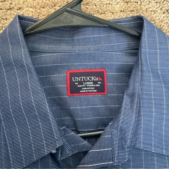 UntuckIt Dress Shirt - Picture 2 of 3